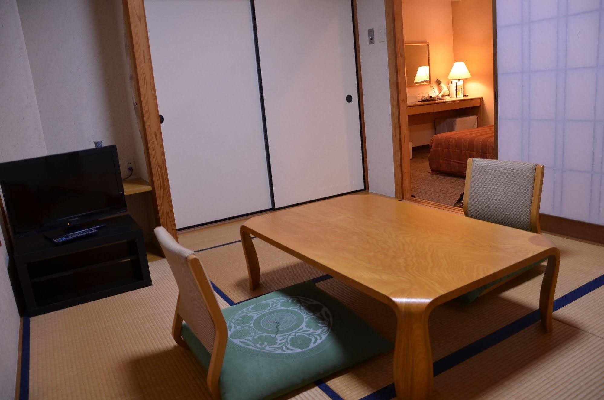 Hikone Biwako Hotel Экстерьер фото